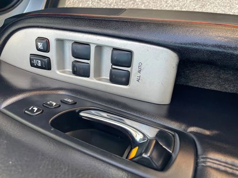 Used 2005 Lexus RX 330 image 22