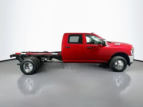 New 2026 RAM 3500 Tradesman w/ Chrome Appearance Group A AWD/4WD image 8