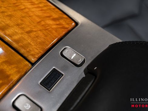 Used 2004 Cadillac XLR image 26