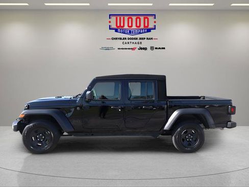 Used 2024 Jeep Gladiator Sport AWD/4WD image 6