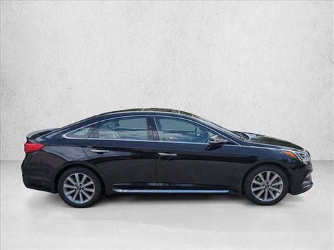 Used 2016 Hyundai Sonata Limited w/ Option Group 05 FWD image 4