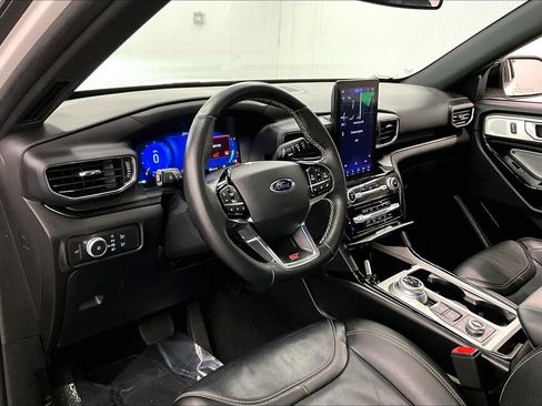 Used 2022 Ford Explorer ST w/ Equipment Group 401A AWD/4WD image 17