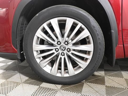 Used 2022 Toyota Highlander Platinum AWD/4WD image 12