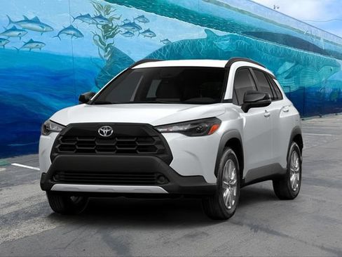 New 2026 Toyota Corolla Cross LE w/ Moonroof Package FWD image 3