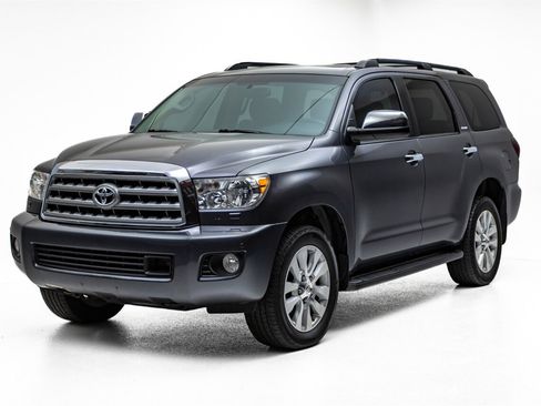 Used 2016 Toyota Sequoia Platinum image 1