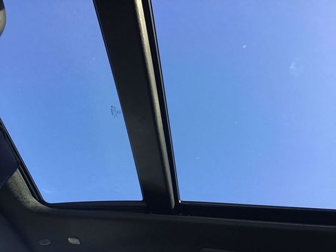 New 2026 Chrysler Pacifica Select image 17