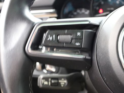 Certified 2023 Porsche Macan AWD/4WD image 32