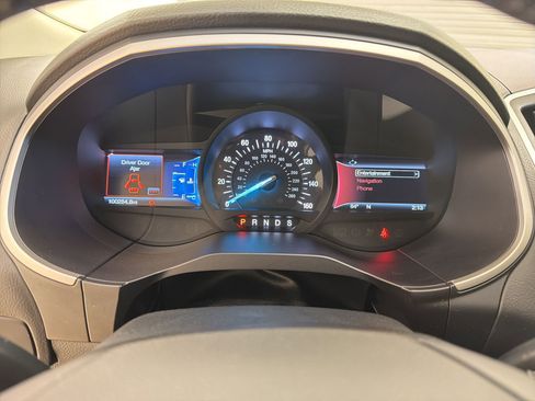 Used 2017 Ford Edge SEL w/ Equipment Group 201A FWD image 19