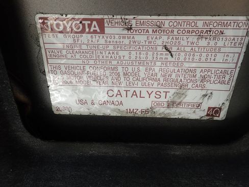 Used 2006 Toyota Camry XLE w/ VSC & Side Airbag Pkg FWD image 36