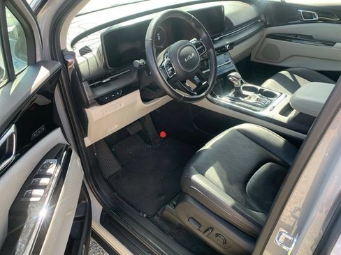 Used 2023 Kia Carnival SX FWD image 11