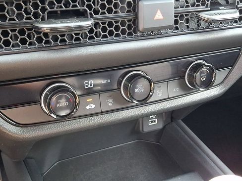 Used 2024 Honda HR-V LX image 15
