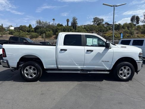 Certified 2025 RAM 2500 Big Horn AWD/4WD image 9