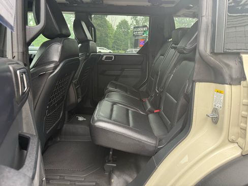 Used 2025 Ford Bronco Badlands AWD/4WD image 14