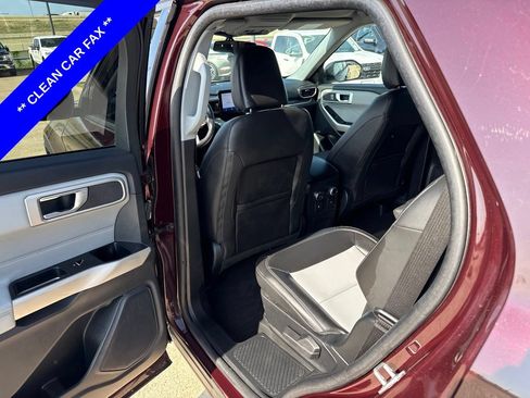 Used 2023 Ford Explorer XLT w/ Equipment Group 202A RWD image 7