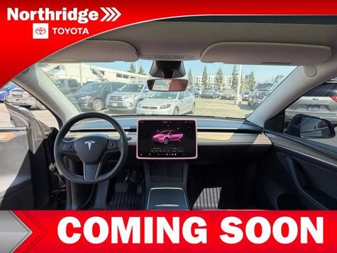 Used 2024 Tesla Model Y Long Range AWD/4WD image 8