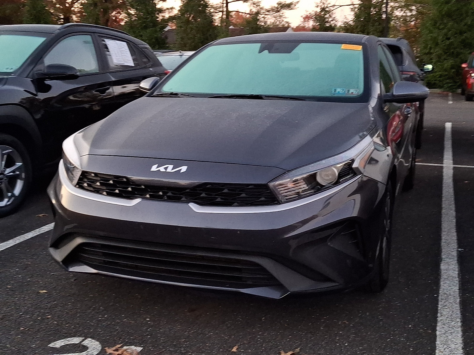 Used 2023 Kia Forte LXS FWD image 2
