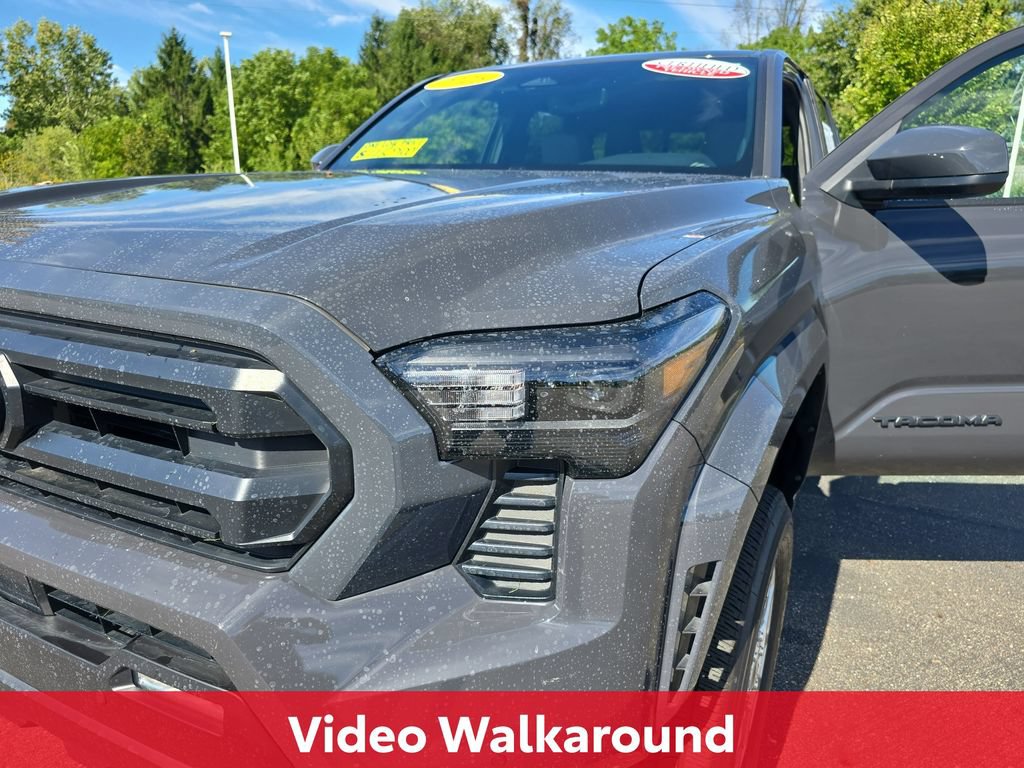 Certified 2025 Toyota Tacoma SR5 AWD/4WD image 34