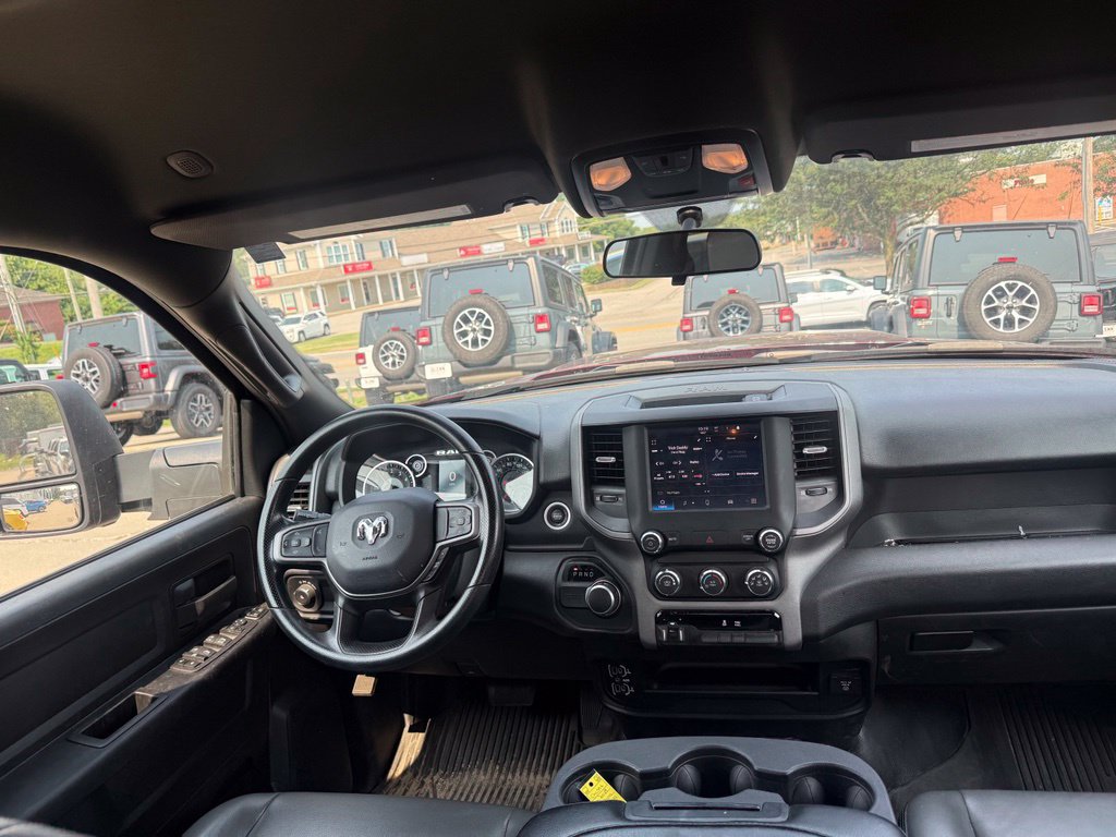 Used 2024 RAM 2500 Tradesman w/ Chrome Appearance Group AWD/4WD image 18