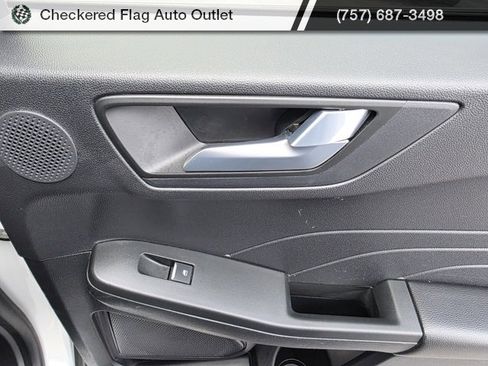 Used 2021 Ford Escape SEL w/ Technology Package image 49