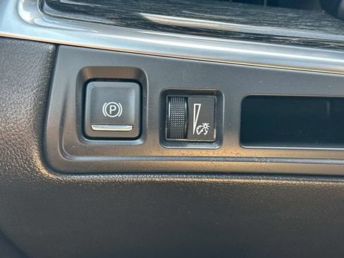 Used 2023 Cadillac XT5 Premium Luxury AWD/4WD image 25