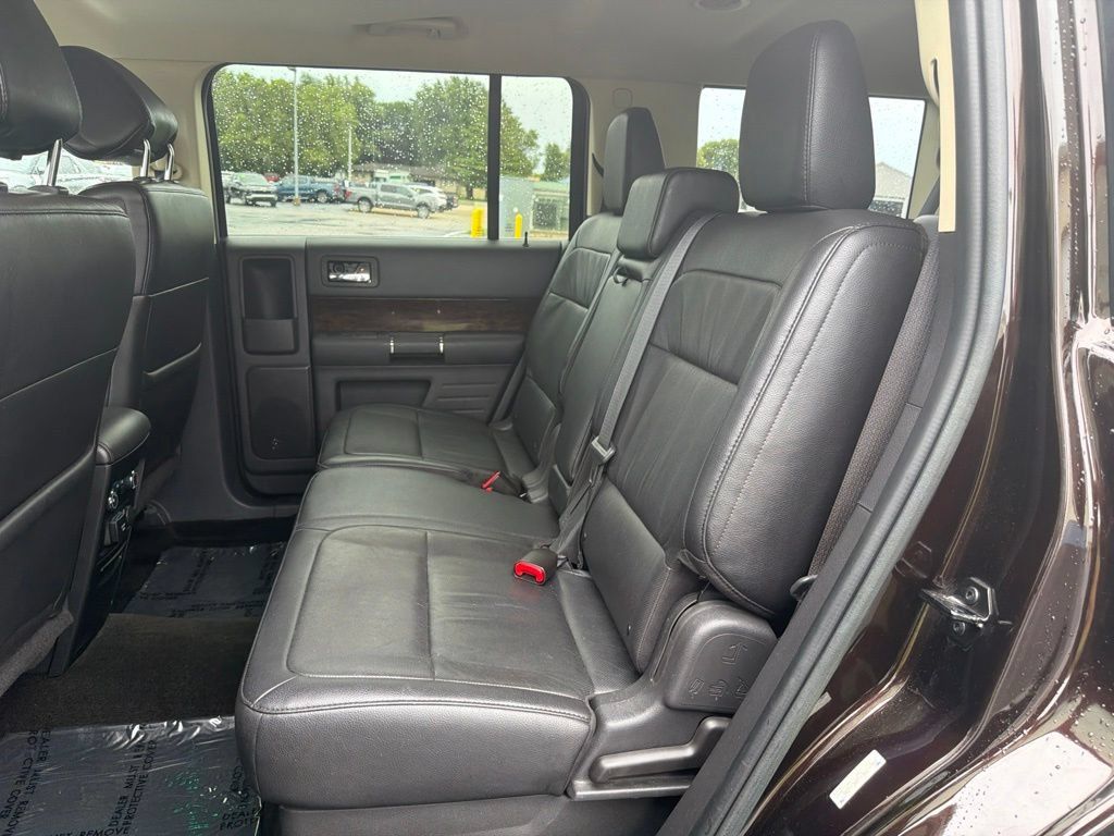 Used 2013 Ford Flex Limited FWD image 12