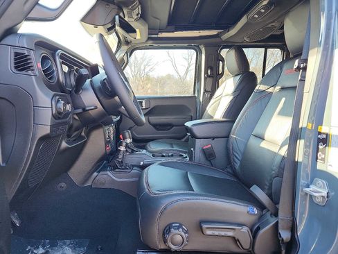 New 2026 Jeep Wrangler Unlimited Rubicon image 9