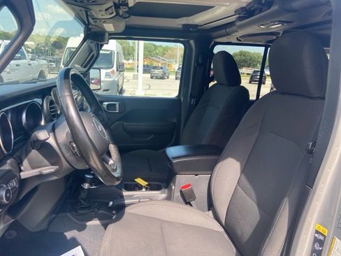 Used 2021 Jeep Wrangler Unlimited Sport image 13