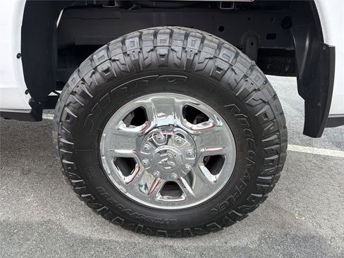 Used 2022 RAM 2500 Tradesman w/ Chrome Appearance Group image 18