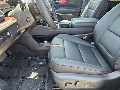 New 2026 Chevrolet Traverse RS FWD image 22