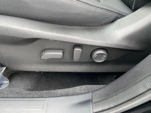 Used 2024 Subaru Forester Premium AWD/4WD image 20