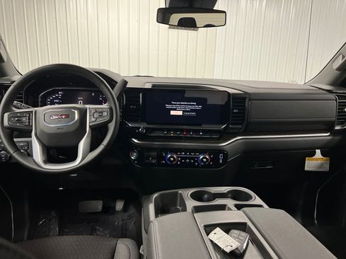 New 2026 GMC Sierra 1500 Elevation image 16