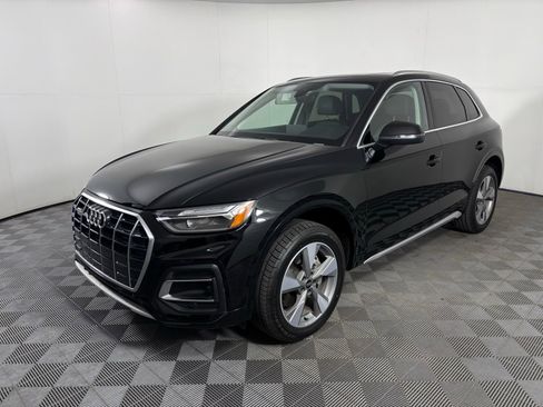 Used 2023 Audi Q5 Premium w/ Convenience Package AWD/4WD image 4