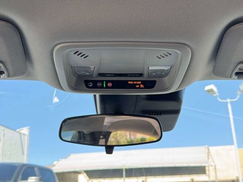 Used 2025 Chevrolet Malibu LT image 25