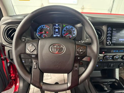 Used 2022 Toyota Tacoma SR AWD/4WD image 27