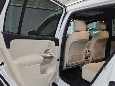 Certified 2026 Mercedes-Benz GLB 250 4MATIC image 16
