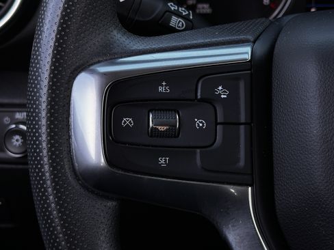 Used 2021 Chevrolet Blazer LT FWD image 19