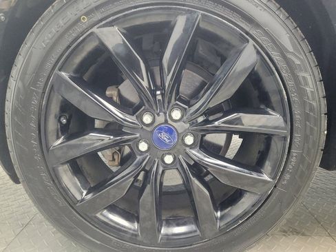 Used 2018 Ford Escape SE w/ SE Sport Appearance Package FWD image 31