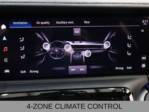 Used 2025 Porsche Panamera image 35