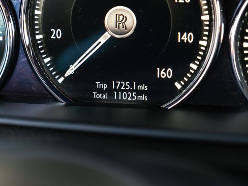 Used 2021 Rolls-Royce Cullinan image 14