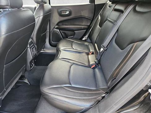 Used 2018 Jeep Compass Limited w/ Navigation Group AWD/4WD image 18