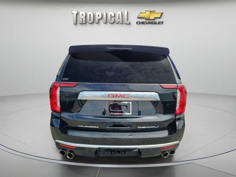 Used 2023 GMC Yukon XL Denali w/ Denali Reserve Package AWD/4WD image 4