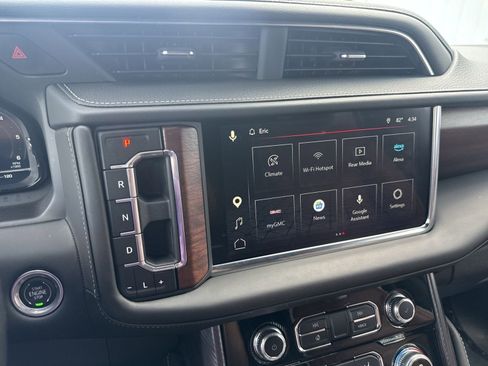 Used 2024 GMC Yukon Denali Ultimate AWD/4WD image 18