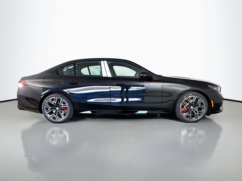 New 2026 BMW i5 eDrive40 w/ M Sport Package RWD image 8