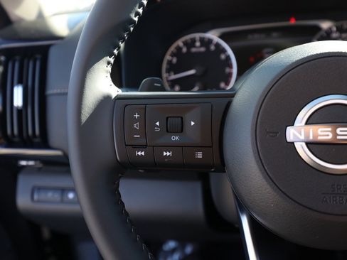 New 2025 Nissan Pathfinder SV w/ Cargo Package image 26