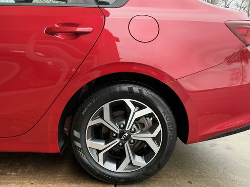 Used 2021 Kia Forte LXS image 23