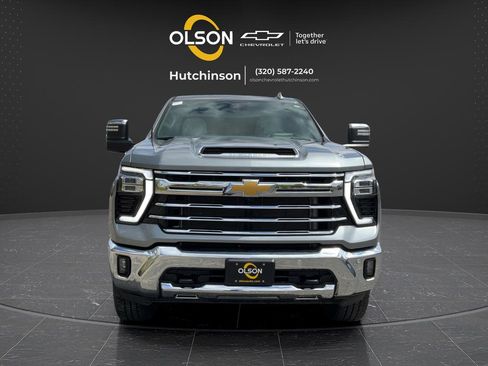 Used 2024 Chevrolet Silverado 3500 LTZ w/ LTZ Plus Package AWD/4WD image 16