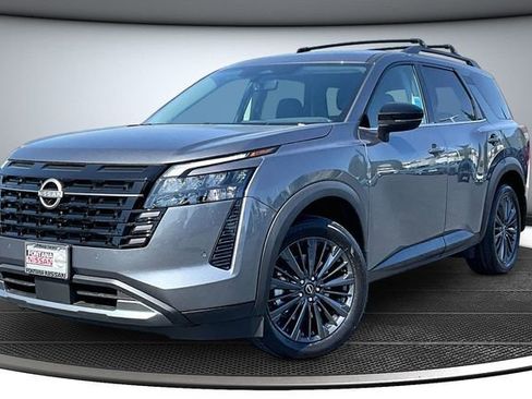 New 2026 Nissan Pathfinder SL FWD image 2