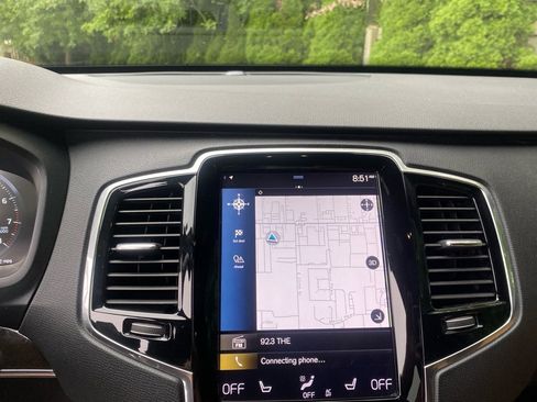 Used 2017 Volvo XC90 T6 Momentum w/ Vision Package AWD/4WD image 15