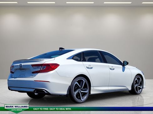 Used 2022 Honda Accord Sport image 4