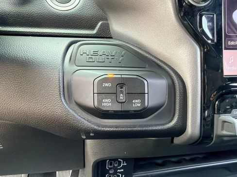 Used 2026 RAM 2500 Big Horn AWD/4WD image 13